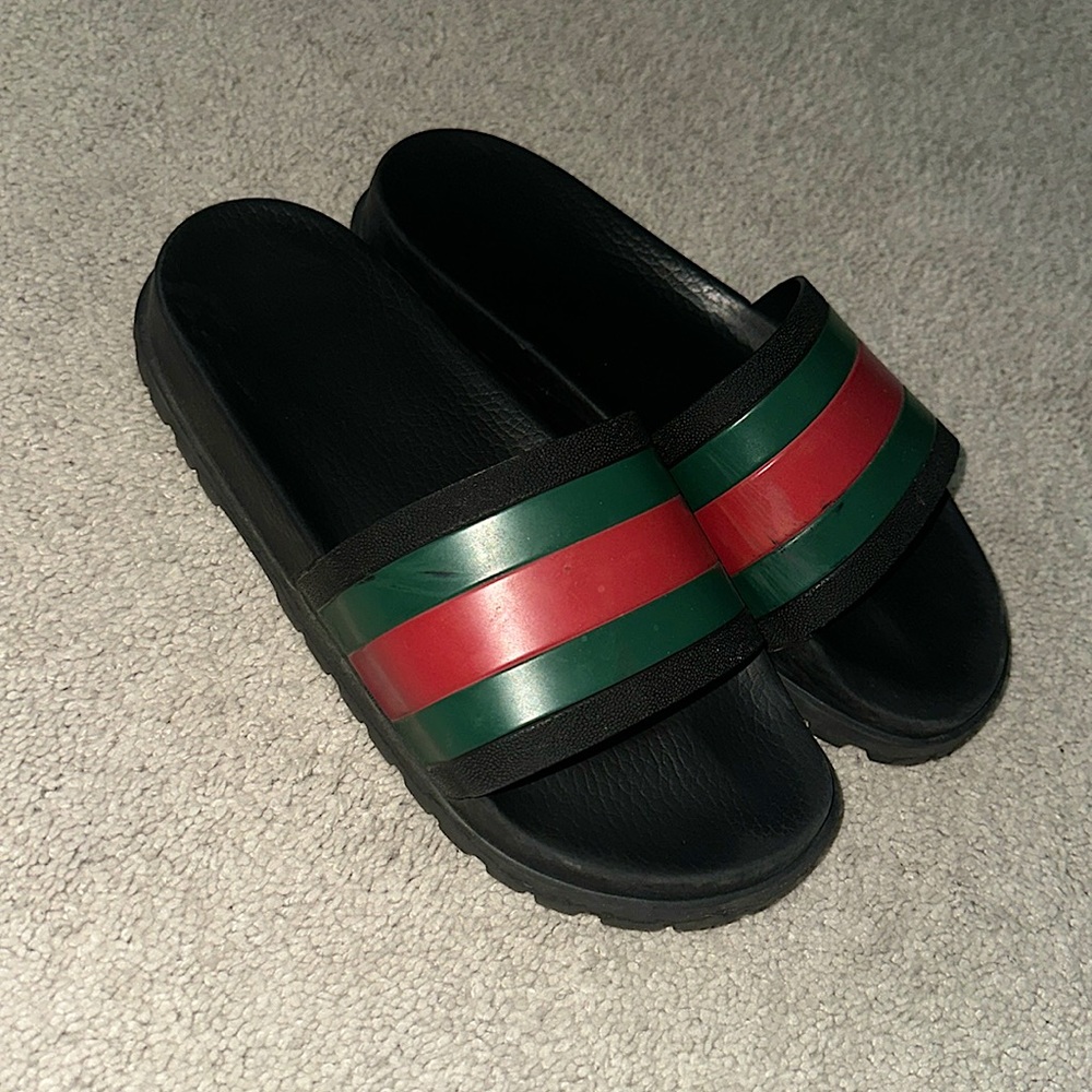 Gucci slides high